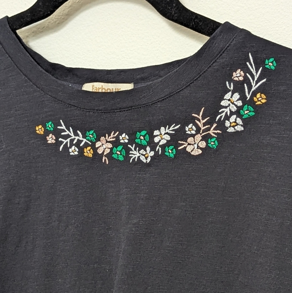 Barbour Amberley Embroidered Cotton Tee | Navy Floral